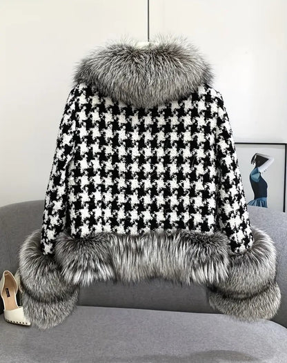 Women's Short Checked Overcoat with Faux Fur Collar Long Sleeves Loose Fit Casual Winter Jacket