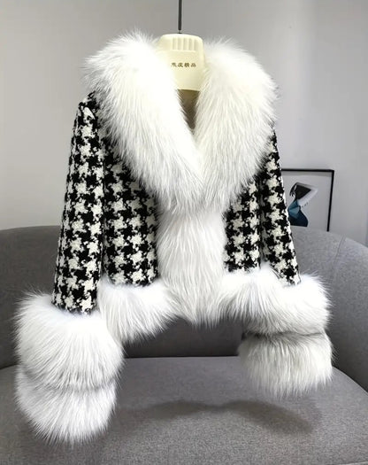 Women's Short Checked Overcoat with Faux Fur Collar Long Sleeves Loose Fit Casual Winter Jacket