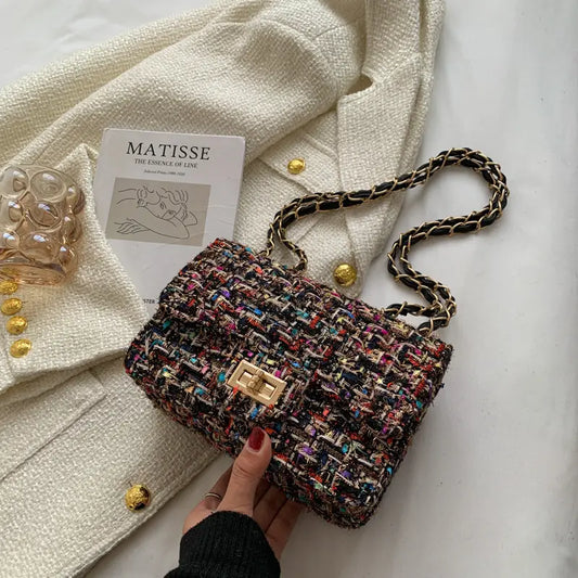 Women’s Genuine Leather Crossbody Bag – Korean-Inspired Chain Strap, Golden-Tone Hardware, Elegant Everyday & Occasion Handbag