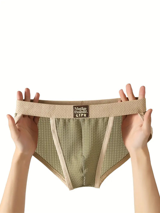 3pcs Men's Retro Briefs – Textured Pattern, Elastic Waistband, Soft Microfiber Underwear Set
