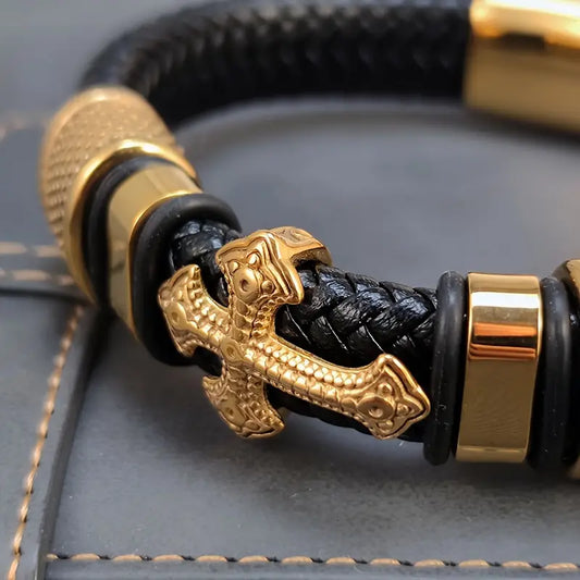 Men’s Fashion Cross Bracelet – Vintage Style with 18K Gold Plating, Magnetic Metal Buckle, Elegant Gift for Business & Casual Wear