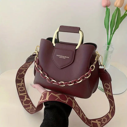 Women’s Convertible Crossbody Clutch – Elegant PU Shoulder Bag with Golden-Tone Hardware, Chain-Link Strap & Buckle Closure for Everyday & Formal Wear