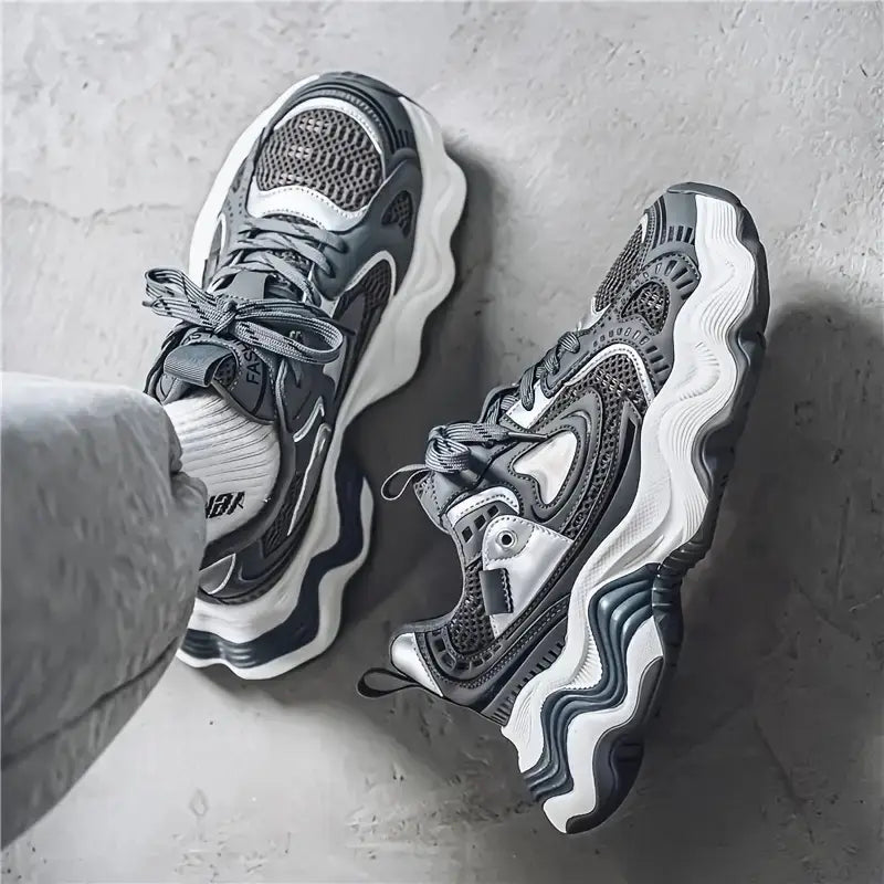 Men’s Retro Running Sneakers – Geometric Wave Sole, Breathable Mesh Upper