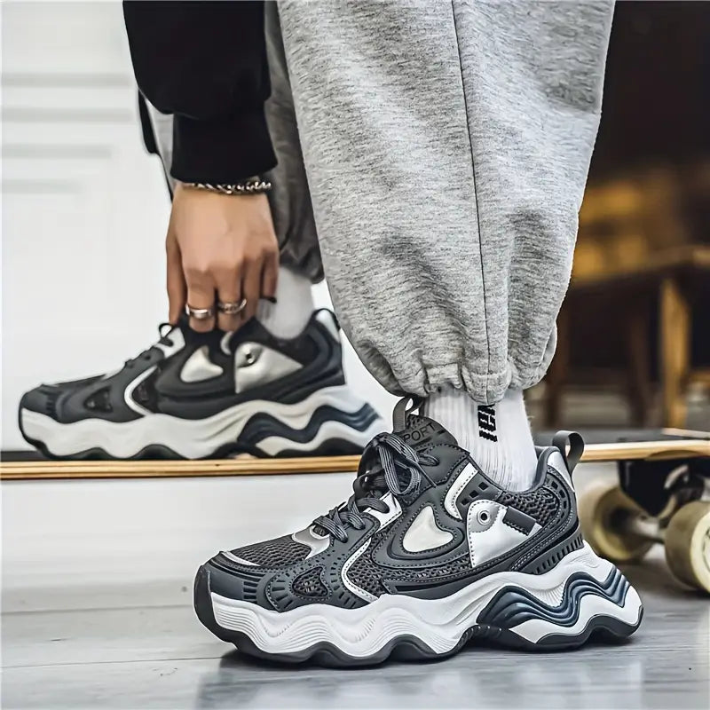 Men’s Retro Running Sneakers – Geometric Wave Sole, Breathable Mesh Upper