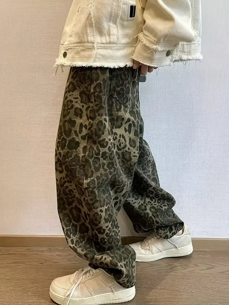 Men’s Leopard Print Jeans – American Retro Wide-Leg Denim Pants with Straight Fit for Streetwear