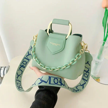 Women’s Convertible Crossbody Clutch – Elegant PU Shoulder Bag with Golden-Tone Hardware, Chain-Link Strap & Buckle Closure for Everyday & Formal Wear