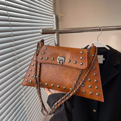 Vintage Envelope Crossbody Bag – PU Leather Shoulder Purse with Chain Strap, Rivet Details & Zipper Closure